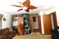 16937 S. Cottage Grove 009