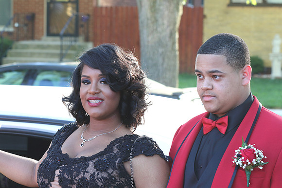Prom 045